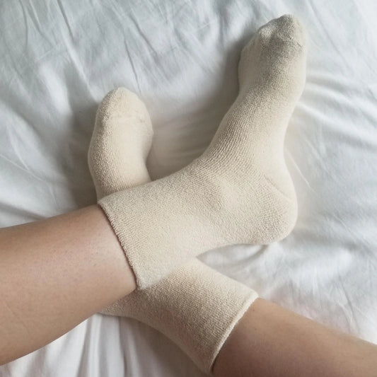 Cloud Socks in Ecru