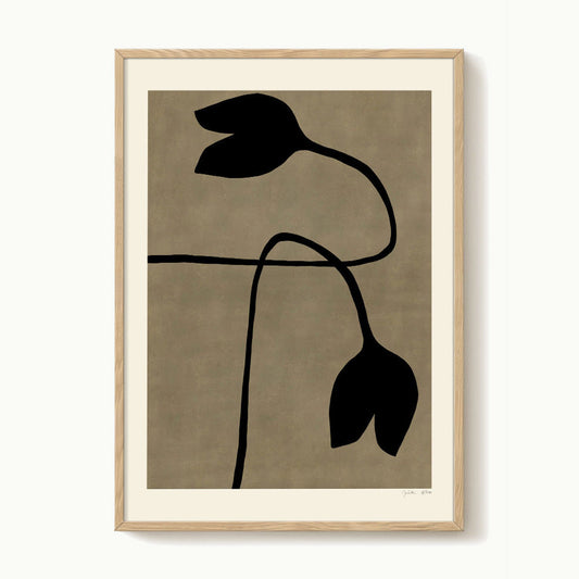 Julia Elbe - Black Tulip Print 30 x 40 cm