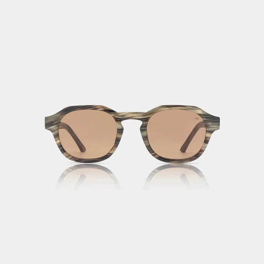 Zan Sunglasses in Striped Horn
