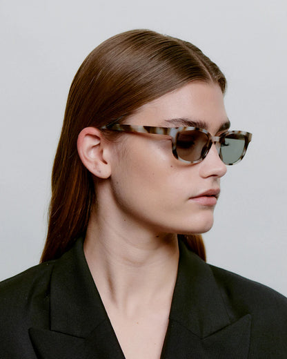 Charlie Sunglasses in Cookie Dough