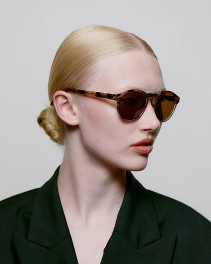 Marvin Sunglasses in Coquina