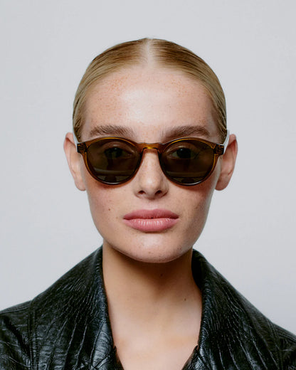 Marvin Sunglasses in Smoke Transparent