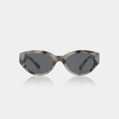 Winnie Sunglasses in Cookie Dough