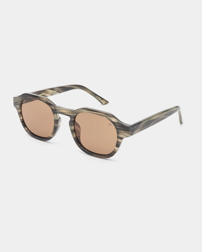 Zan Sunglasses in Striped Horn
