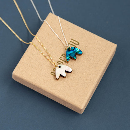 Petal Necklace in Shell Veneer