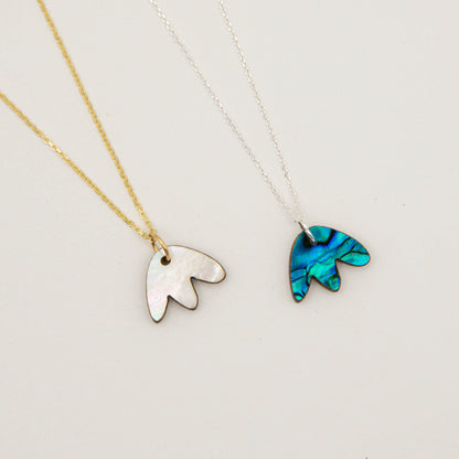 Petal Necklace in Shell Veneer