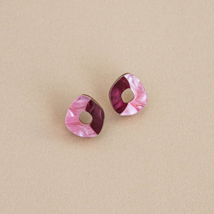 'Oh' Stud Earrings in Berry & Pink