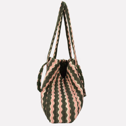 Quilted Carry All Bag In Whirly Fern